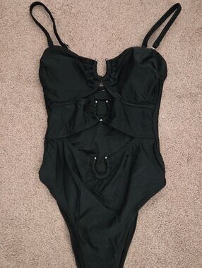 Cupshe/JoJo Collab - Black Cutout One-Piece Swimsuit